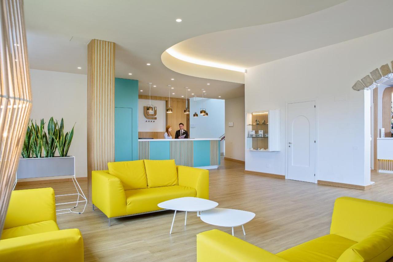 Lu' Hotel Porto Pino SantʼAnna Arresi Buitenkant foto