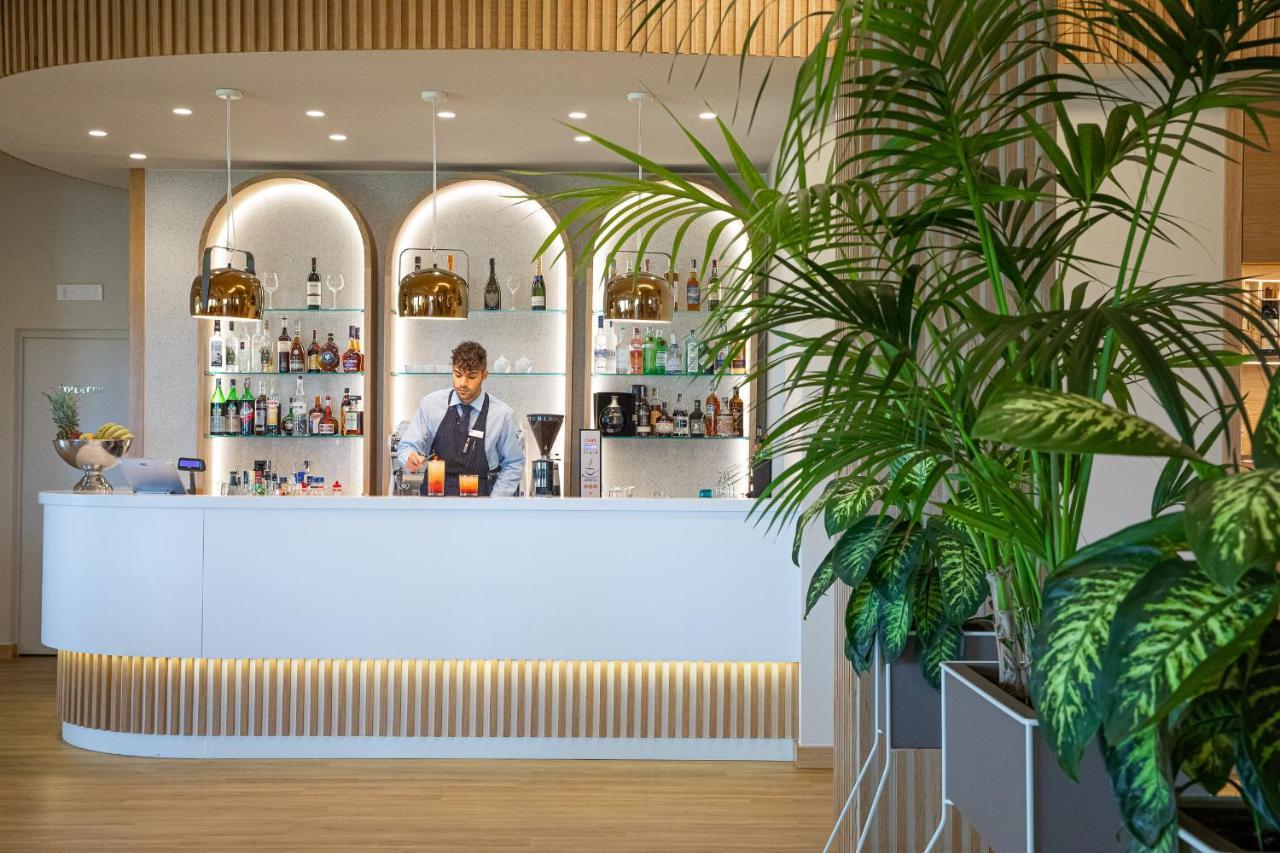 Lu' Hotel Porto Pino SantʼAnna Arresi Buitenkant foto