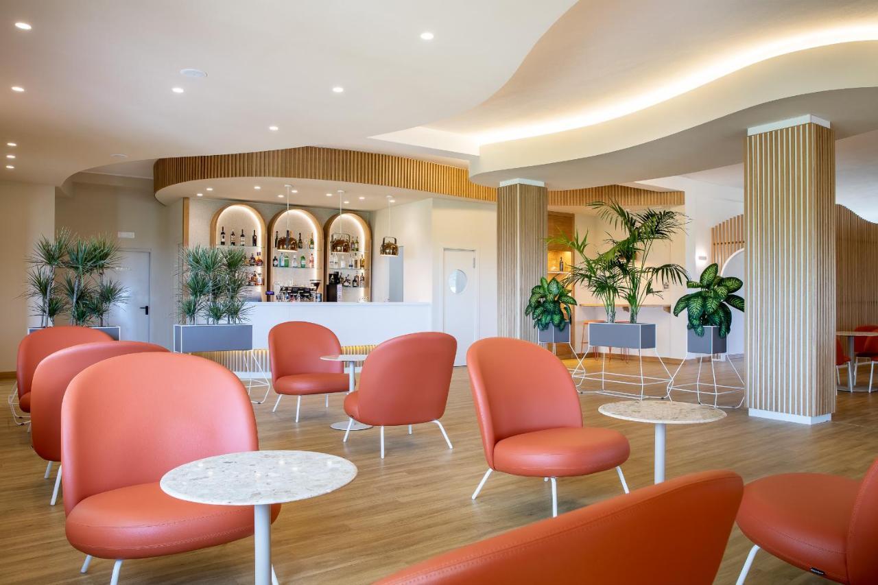 Lu' Hotel Porto Pino SantʼAnna Arresi Buitenkant foto